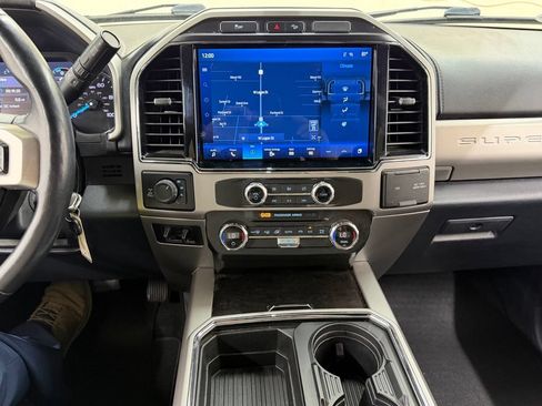 Used 2022 Ford F250 Lariat w/ Chrome Package AWD/4WD image 22