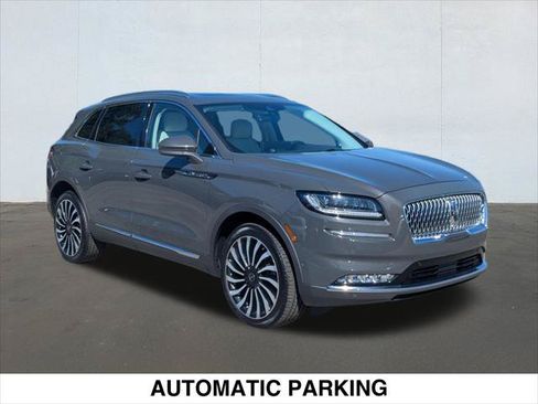 Certified 2023 Lincoln Nautilus Black Label w/ Class II Trailer Tow Package AWD/4WD image 7