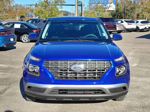 Used 2025 Hyundai Venue SE image 5