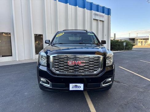 Used 2018 GMC Yukon SLT w/ HD Trailering Package image 2