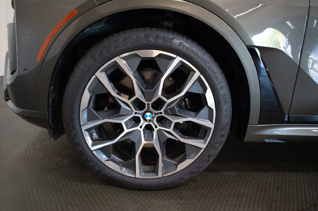 Used 2026 BMW X7 M60i AWD/4WD image 9
