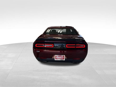 Used 2022 Dodge Challenger R/T Scat Pack RWD image 4