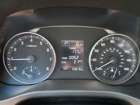 Used 2017 Hyundai Elantra SE FWD image 27