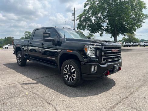 Used 2023 GMC Sierra 2500 AT4 w/ AT4 Premium Plus Package AWD/4WD image 4