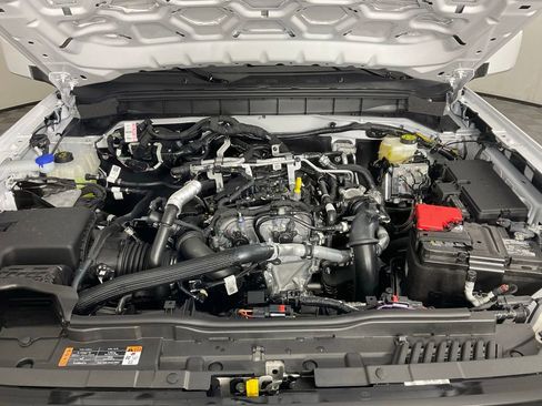 New 2026 Ford Bronco Outer Banks AWD/4WD image 9