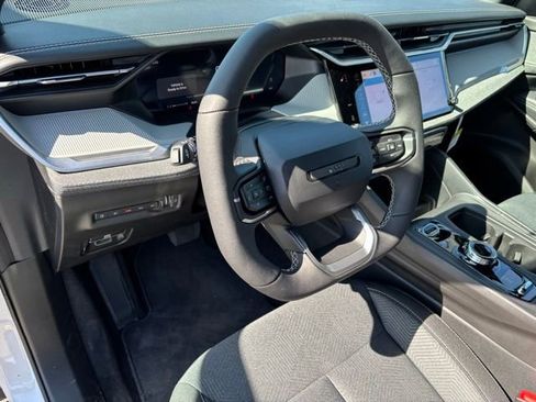New 2026 Jeep Cherokee Laredo AWD/4WD image 11