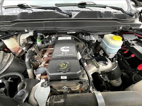 Used 2021 RAM 2500 Limited image 10