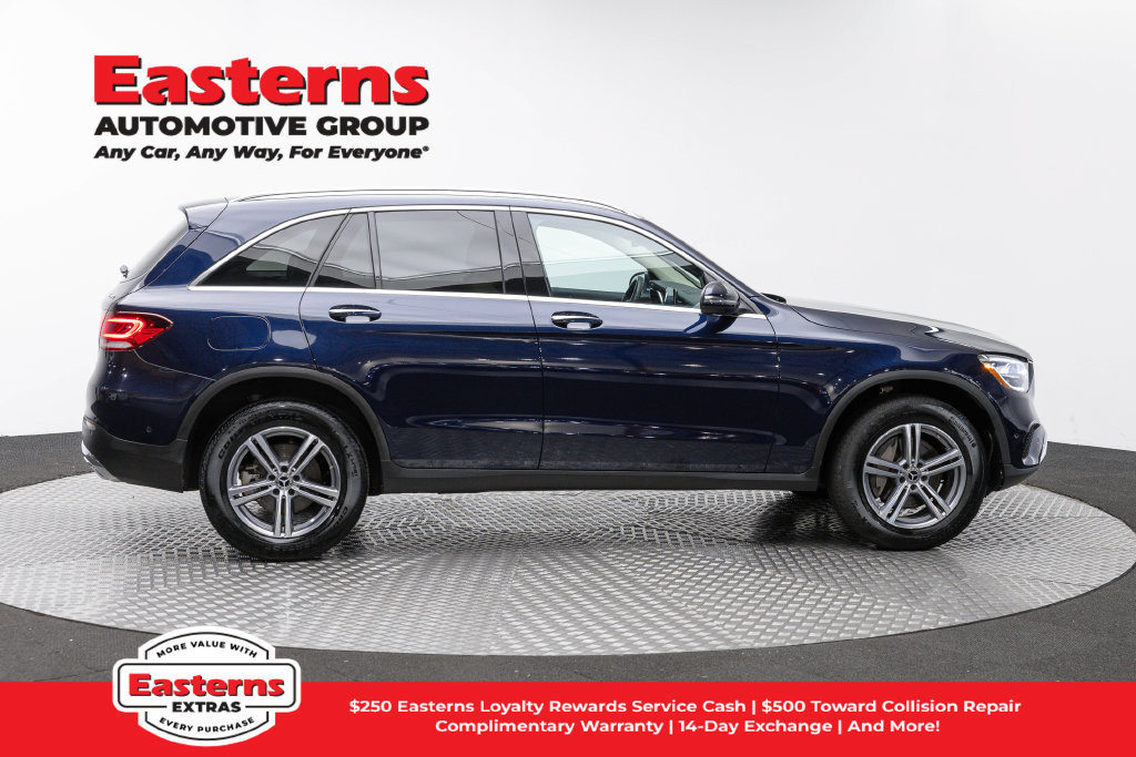 Used 2021 Mercedes-Benz GLC 300 4MATIC image 5