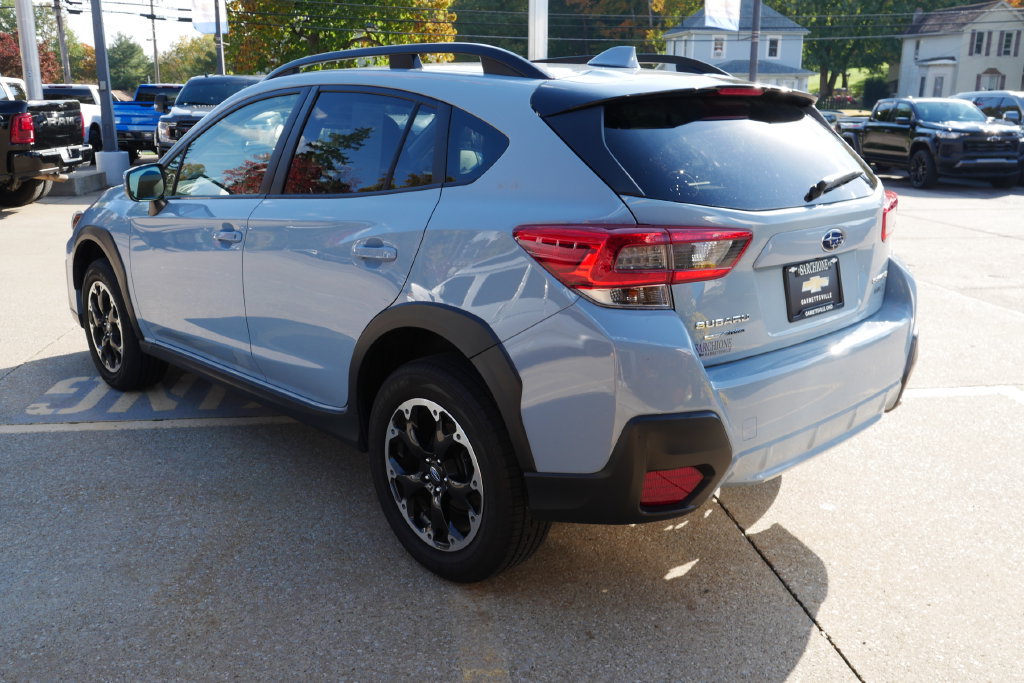 Used 2021 Subaru Crosstrek 2.0i Premium w/ Moonroof Package AWD/4WD image 4