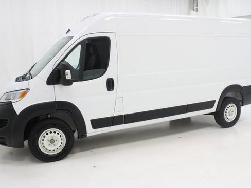 Used 2025 RAM ProMaster 2500 w/ Storage Group image 2