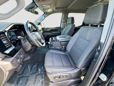 Used 2025 Chevrolet Silverado 1500 LT image 21
