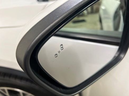 Used 2020 Ford Escape SEL image 14