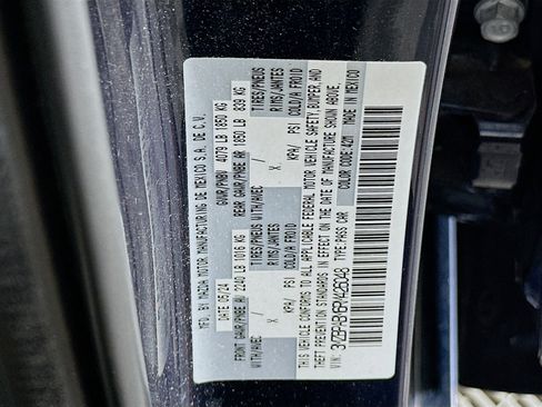 Used 2024 MAZDA MAZDA3 s image 12