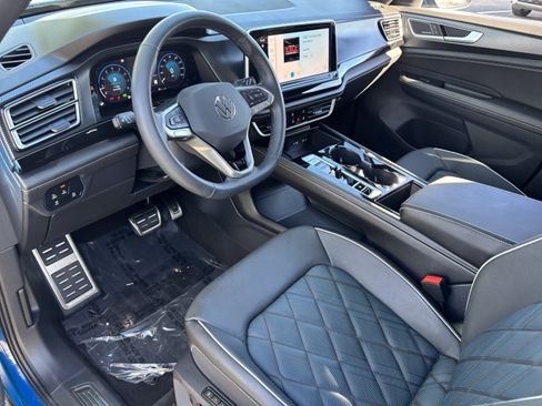 Certified 2025 Volkswagen Atlas Cross Sport SEL Premium R-Line image 16