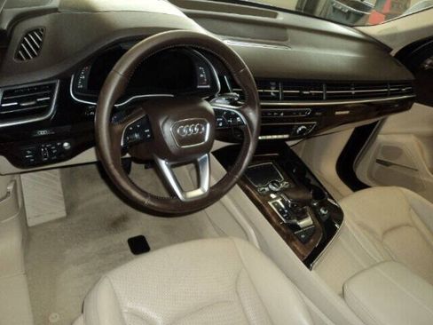 Used 2017 Audi Q7 3.0T Prestige AWD/4WD image 7