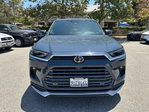 Used 2025 Toyota Grand Highlander AWD Hybrid image 4