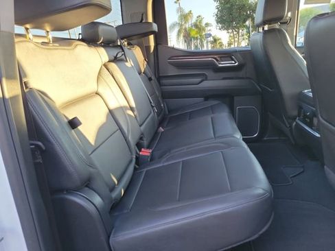 Used 2025 GMC Sierra 1500 SLT w/ SLT Premium Package image 22