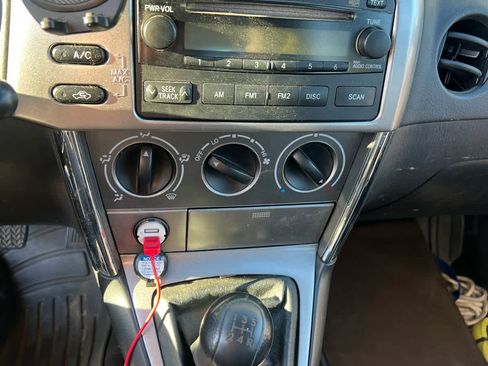 Used 2006 Toyota Matrix image 10