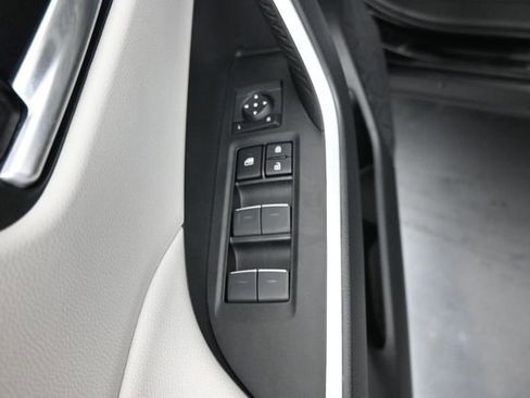 Used 2025 Toyota RAV4 XLE Premium FWD image 12