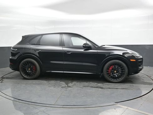 Used 2023 Porsche Cayenne GTS AWD/4WD image 5