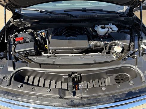 Used 2025 Chevrolet Tahoe LT image 31