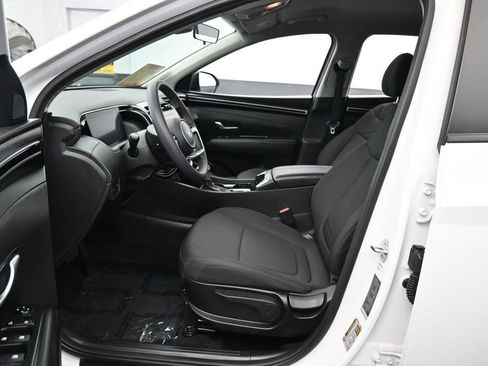 Used 2024 Hyundai Tucson SE FWD image 11