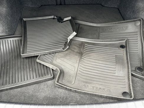 Used 2021 Nissan Altima 2.5 S w/ Driver Assist Package image 16