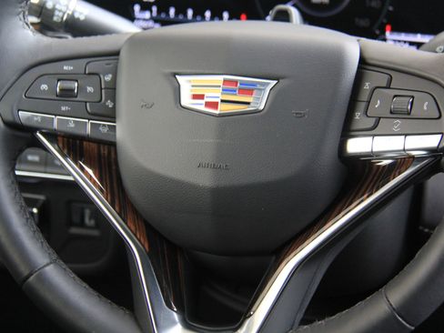 Used 2024 Cadillac Escalade Premium Luxury w/ Performance Package image 12