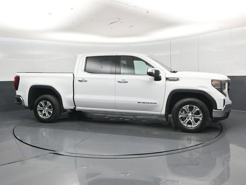 Used 2024 GMC Sierra 1500 SLT RWD image 34