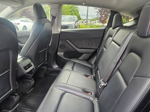 Used 2021 Tesla Model Y Long Range AWD/4WD image 20