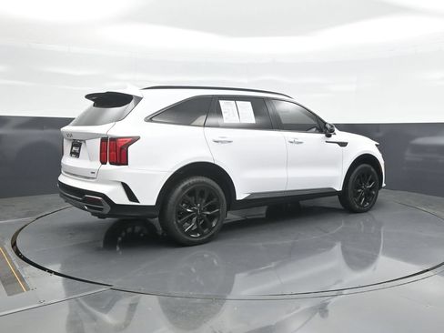 Used 2023 Kia Sorento SX AWD/4WD image 7
