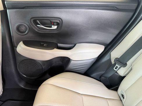 Used 2023 Honda HR-V EX-L image 25