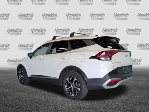 Used 2023 Kia Sportage EX AWD/4WD image 9
