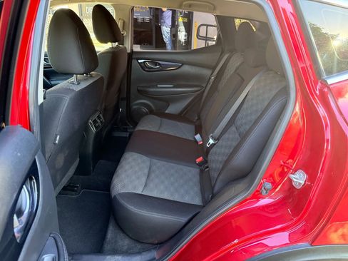 Used 2018 Nissan Rogue Sport SV image 12