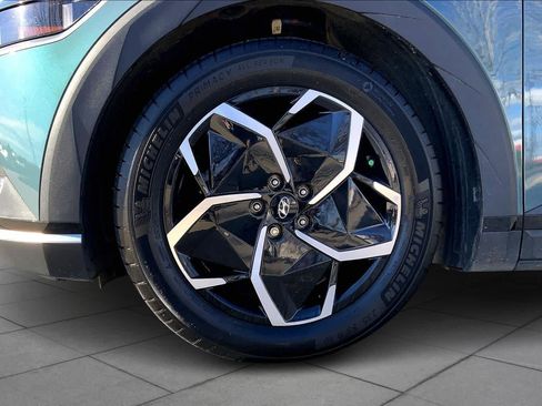 Used 2023 Hyundai Ioniq 5 SE image 9