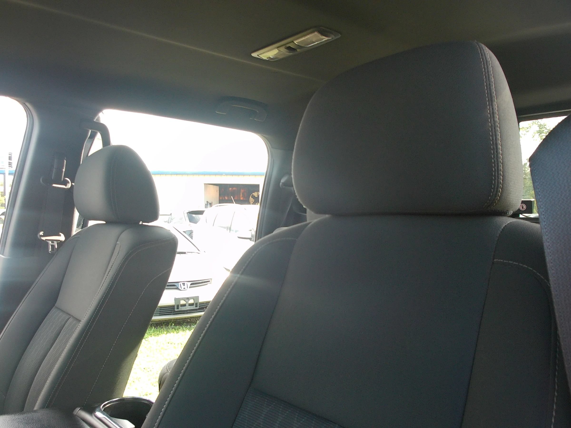Used 2018 Nissan Titan SV w/ SV Convenience Package AWD/4WD image 13