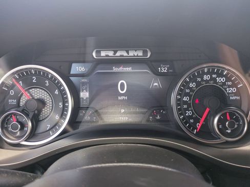 Used 2025 RAM 1500 Big Horn AWD/4WD image 35