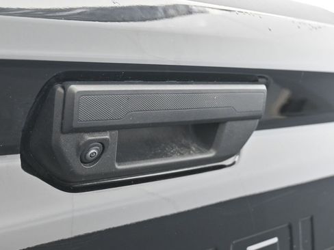 Used 2024 Chevrolet Colorado Trail Boss image 33