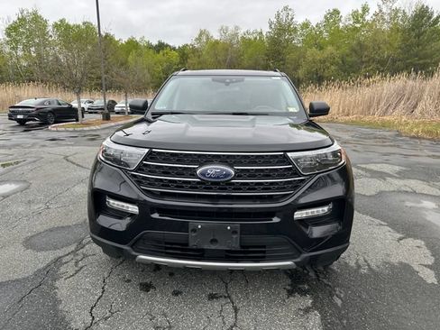 Used 2022 Ford Explorer XLT w/ Equipment Group 202A AWD/4WD image 8