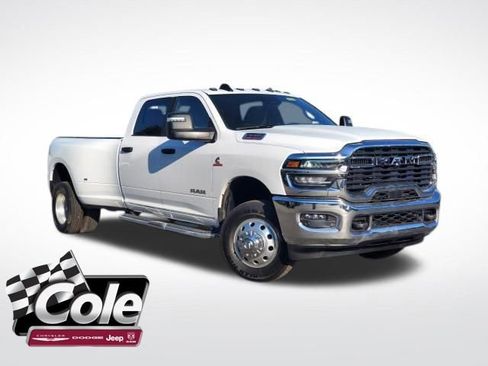 Used 2025 RAM 3500 Big Horn image 1