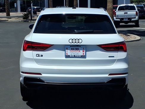 Used 2022 Audi Q3 2.0T Premium w/ Black Optic Sport Package AWD/4WD image 5