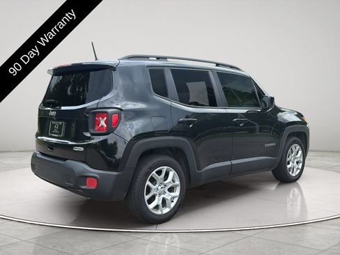 Used 2018 Jeep Renegade Latitude FWD image 5