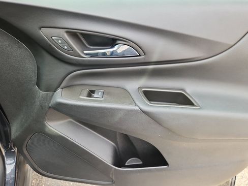 Used 2023 Chevrolet Equinox LT image 17