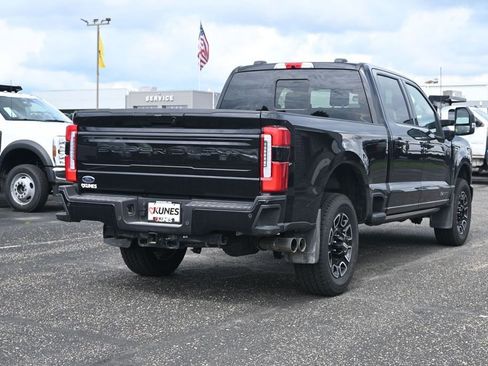 Used 2025 Ford F250 Platinum AWD/4WD image 9