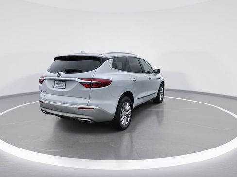 Used 2021 Buick Enclave Essence w/ Sound and Sites Package image 8