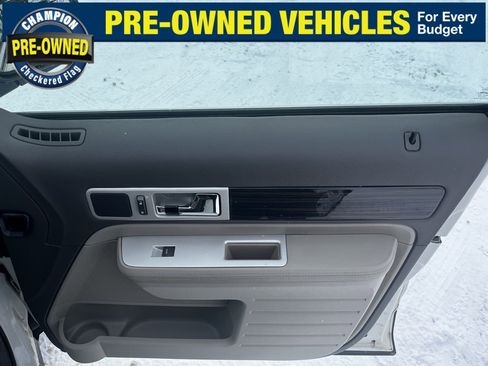 Used 2009 Lincoln MKX AWD image 36