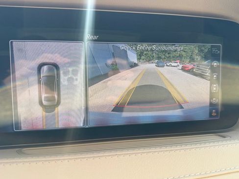 Used 2019 Mercedes-Benz S 560 Sedan image 14