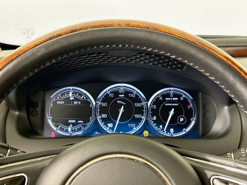 Used 2014 Jaguar XJ L Supercharged image 10