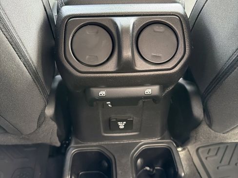 Used 2021 Jeep Gladiator Overland w/ Trailer Tow Package image 70