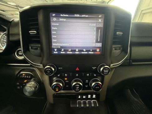 Used 2021 RAM 1500 Laramie AWD/4WD image 28